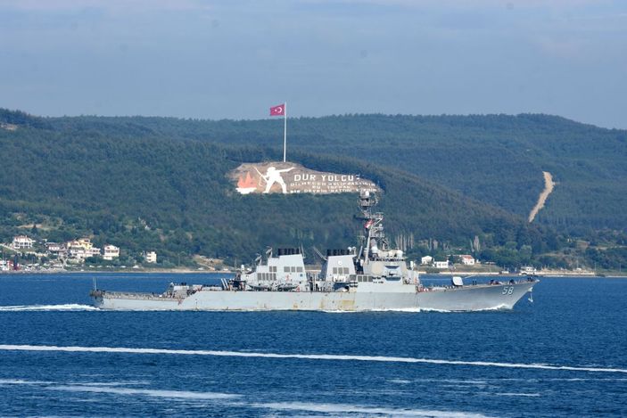 ABD savaş gemisi, Çanakkale Boğazı'ndan geçti -1