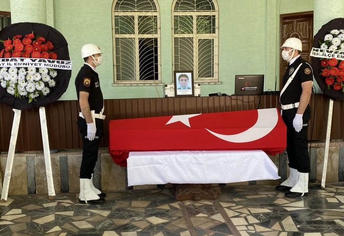 Hatay'daki kazada ölen polis memuru, Osmaniye'de toprağa verildi -4