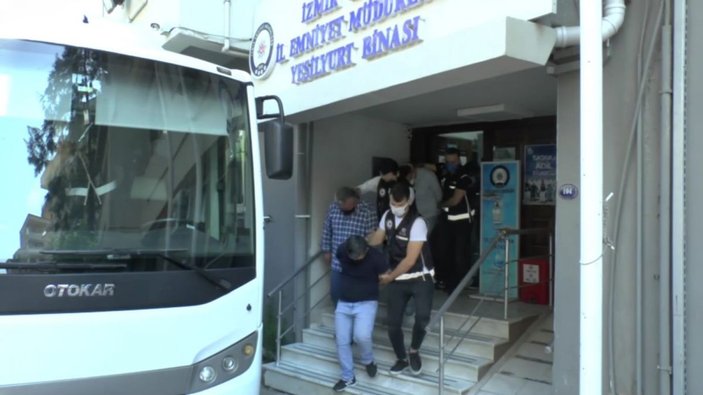 İzmir merkezli yasa dışı silah ticareti operasyonunda 11 tutuklama -3