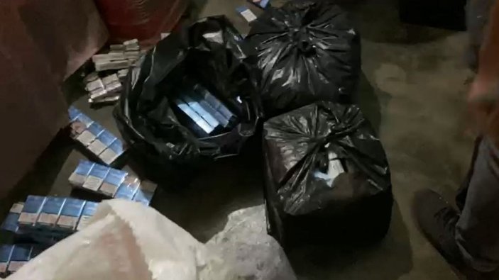 Gaziantep’te 3 bin 400 paket kaçak sigara ele geçirildi -6