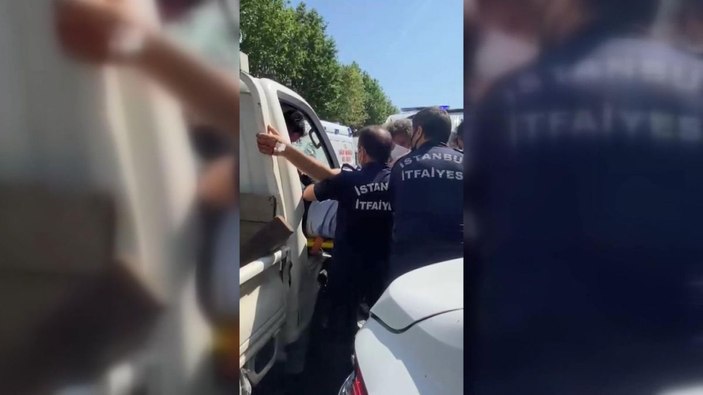 Sultangazi'de direksiyonda epilepsi krizi geçiren sürücü kaza yaptı -3