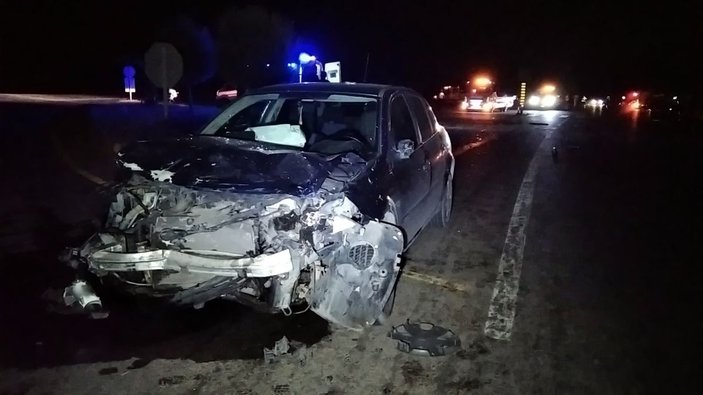 Fethiye'de 2 otomobil çarpıştı: 3 ölü, 5 yaralı -1