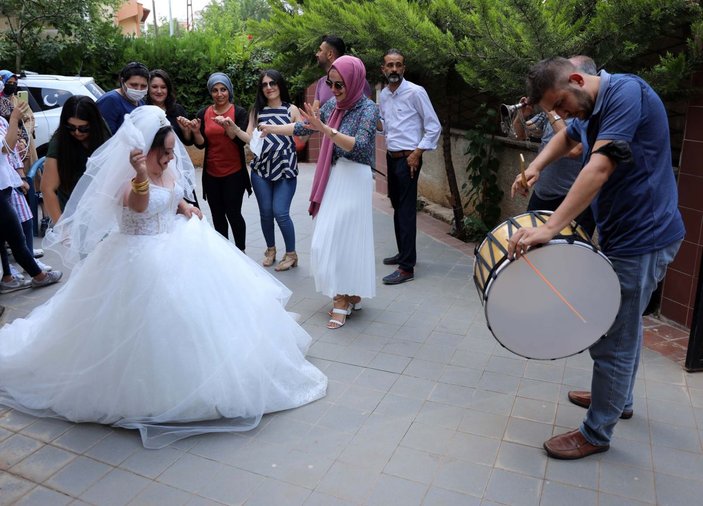 Down sendromlu Tuğba'nın gelinlik ve düğün hayali gerçek oldu -4