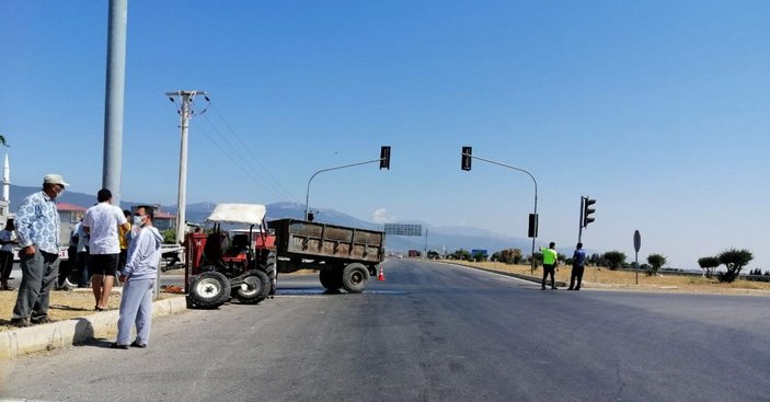 Gaziantep'te otomobil ile traktör çarpıştı: 4 yaralı -9
