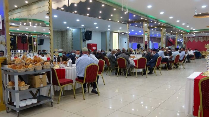 Van’da muhtarlık yüzünden kan davalı olan iki aile barıştırıldı -3