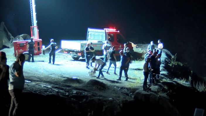 Sultangazi'de uçurumdan aşağı düşen genç kızın cesedine ulaşıldı