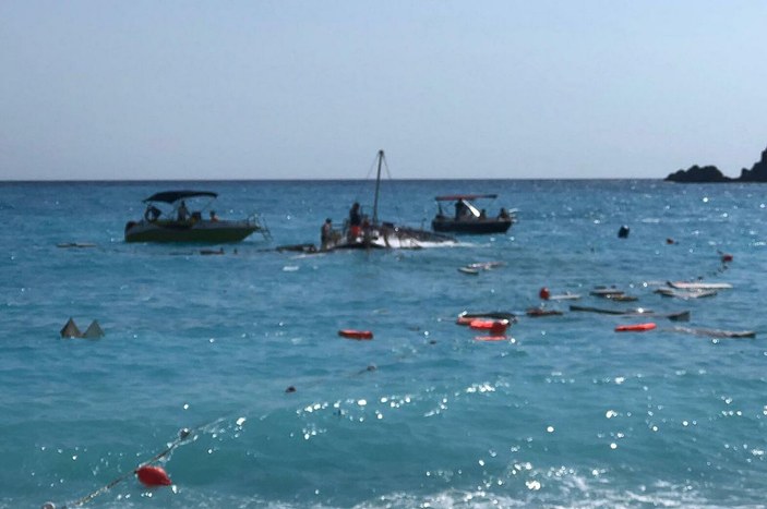 Fethiye'de tur teknesi battı; 3 kişi boğulma tehlikesi geçirdi -5
