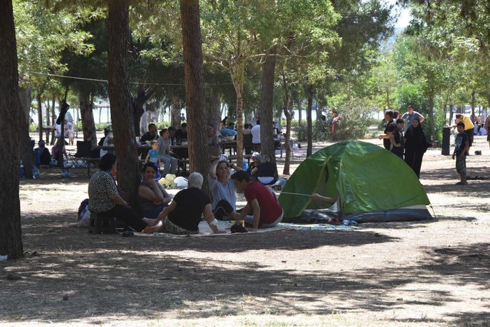 İzmir’de piknik yerlerinde 'kısıtlamasız pazar' canlılığı -4