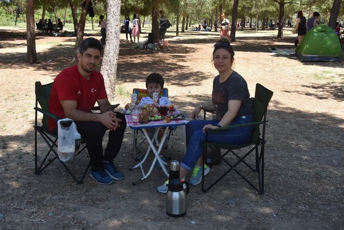 İzmir’de piknik yerlerinde 'kısıtlamasız pazar' canlılığı -3