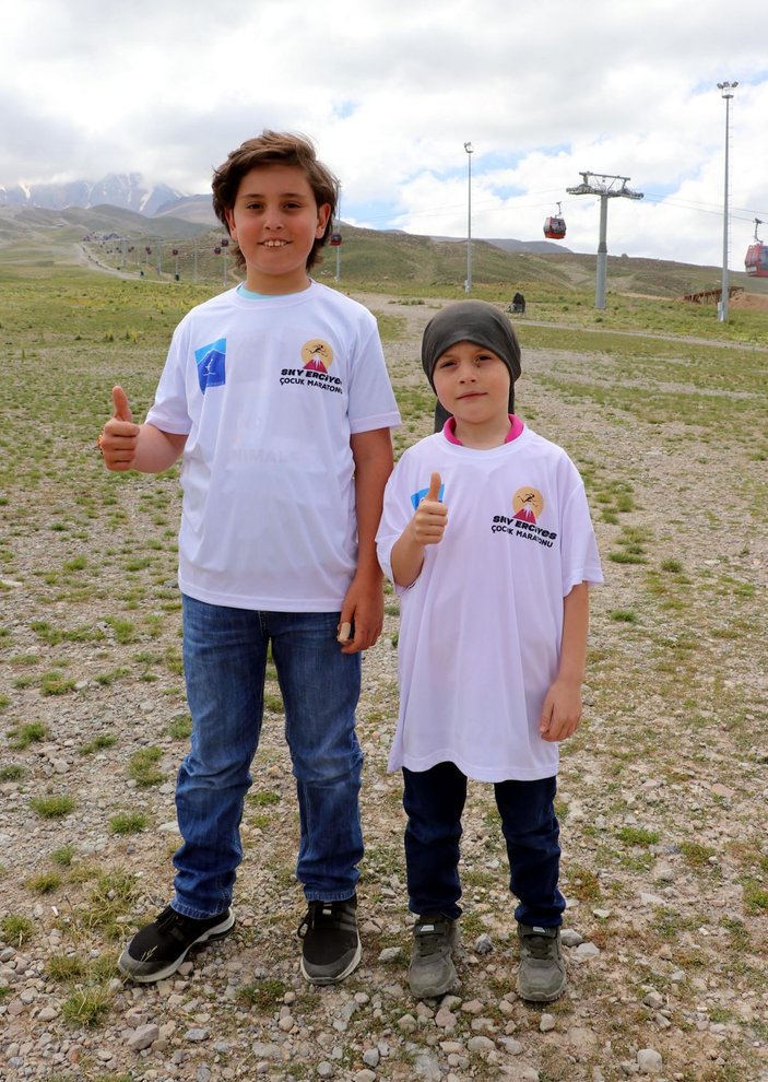 Kayseri'de maratonu karıştıran 2 kardeş, 800 metre yerine 12 kilometre koştu
