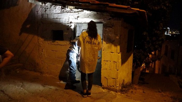 Husumetli iki ailenin bıçak ve sopalı kavgası: 1'i ağır 5 yaralı  -5