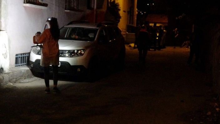 Husumetli iki ailenin bıçak ve sopalı kavgası: 1'i ağır 5 yaralı  -2