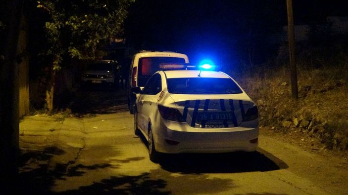 Husumetli iki ailenin bıçak ve sopalı kavgası: 1'i ağır 5 yaralı  -1