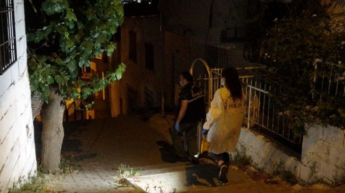 Husumetli iki ailenin bıçak ve sopalı kavgası: 1'i ağır 5 yaralı  -9