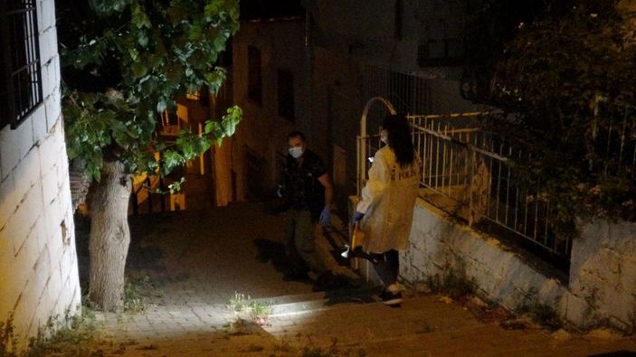 Husumetli iki ailenin bıçak ve sopalı kavgası: 1'i ağır 5 yaralı  -10