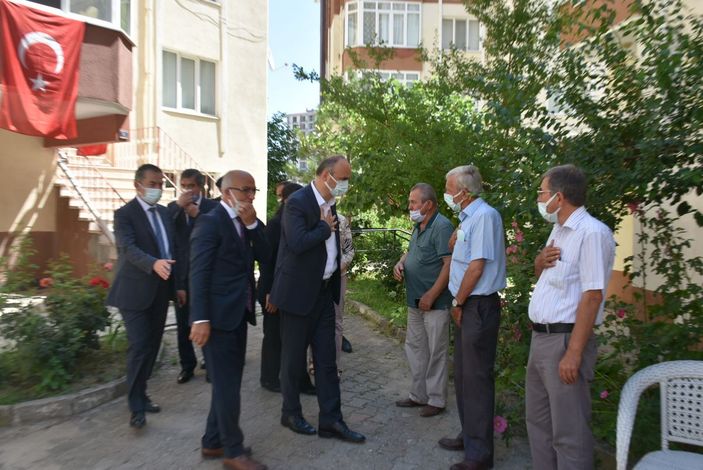 Kazada şehit olan polisin Edirne'deki babaevine ateş düştü -6
