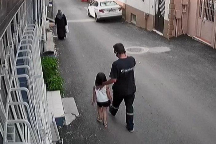 5 yaşındaki kızı taciz ettiği iddiasıyla mahallede linç edildi -3