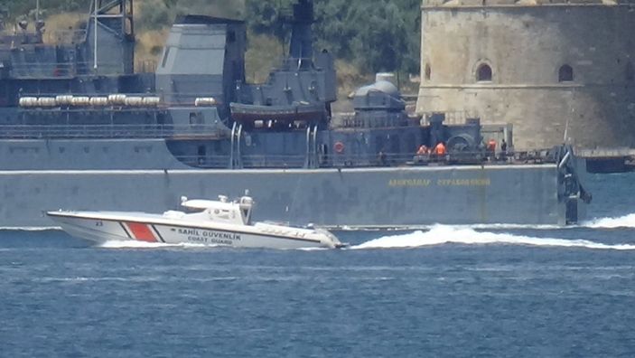 Rus savaş gemileri, Çanakkale Boğazı’ndan geçti -9