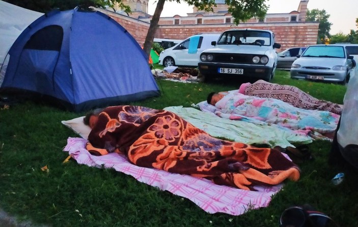 (DRONE) Otellerde yer bulamayan güreş sevdalıları, meydanlarda çadırlarda uyudu -3