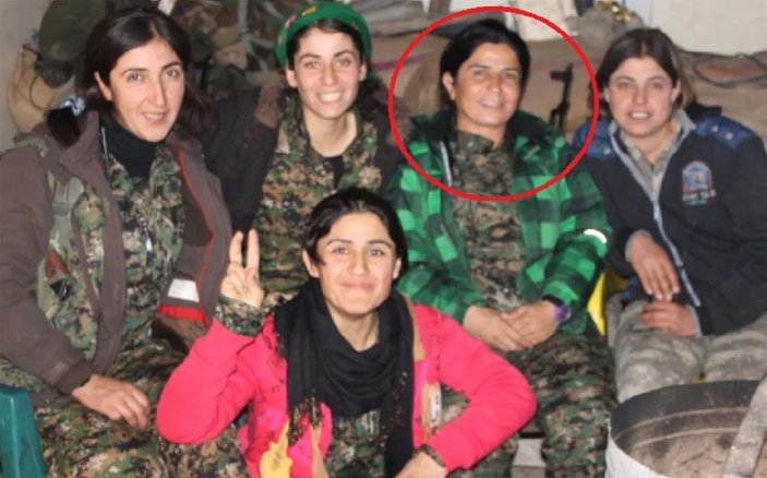 Kayseri'de yakalanan PKK'nın kadın sorumlusunun örgüt fotoğrafları ortaya çıktı -3