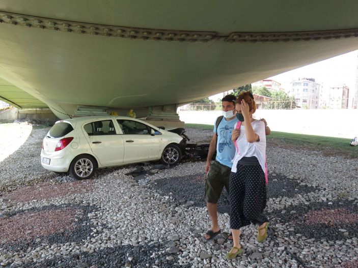 Kaza yerine koştu, eşi için gözyaşı döktü -6