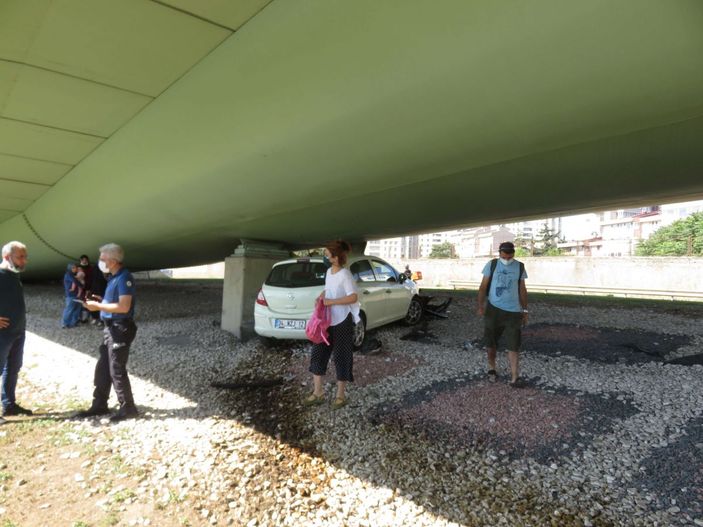 Kaza yerine koştu, eşi için gözyaşı döktü -8