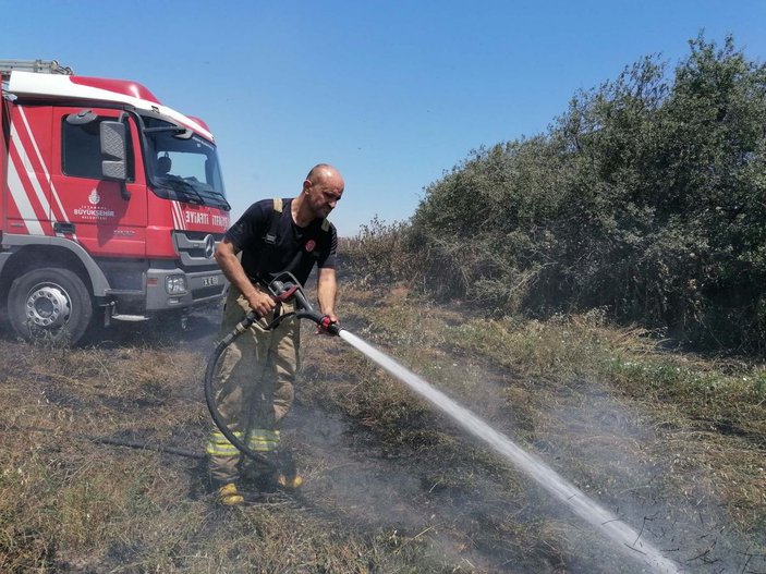 Silivri'de buğday tarlası alevlere teslim oldu  -4