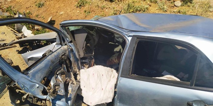 Bitlis'te takla atan otomobildeki baba ve 3 çocuğu yaralandı -2
