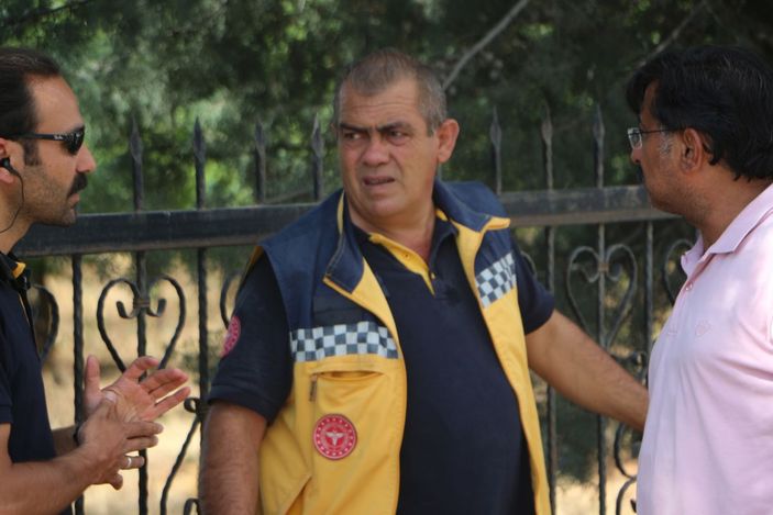 Hasta nakledilen ambulanstaki yangını sürücü söndürdü -3