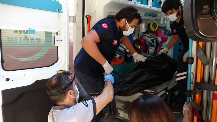 Ailesiyle piknik yaparken göle giren küçük çocuk boğuldu -2