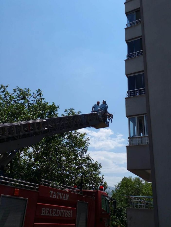 Asansörde çıkan yangın korkuttu -5