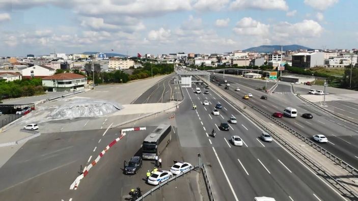 İstanbul’da helikopter destekli trafik denetimi havadan görüntülendi -1