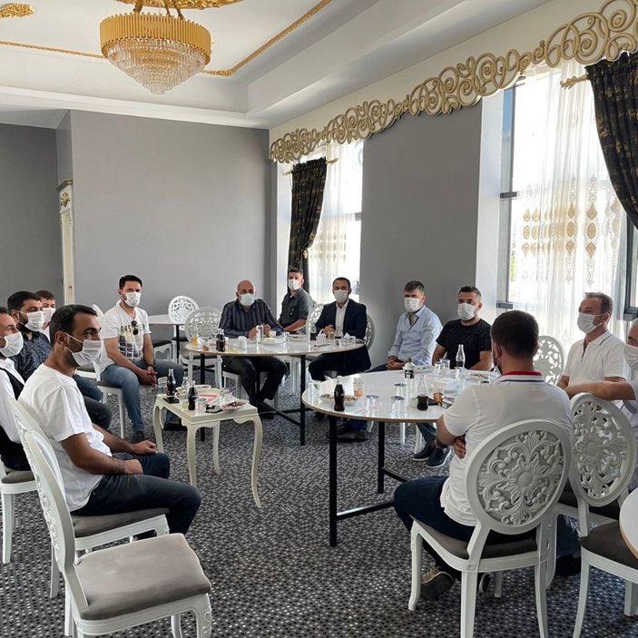 Diyarbakır'da '2 doz aşı olmayanlar düğüne davet edilmesin' çağrısı -1