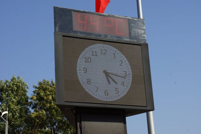 Aydın’da sıcaklar vatandaşları bunalttı, termometreler 44 dereceyi gördü -3