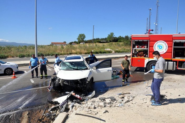Tekirdağ'da kaza: Sürücü yaralı, eşi ve 2 kızı öldü -7