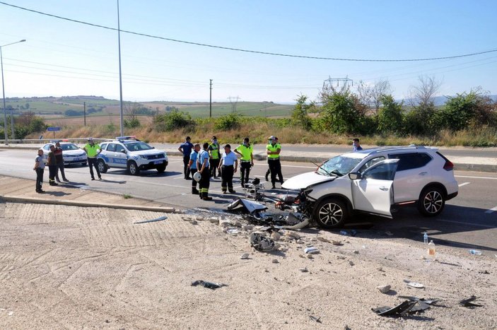 Tekirdağ'da kaza: Sürücü yaralı, eşi ve 2 kızı öldü -3