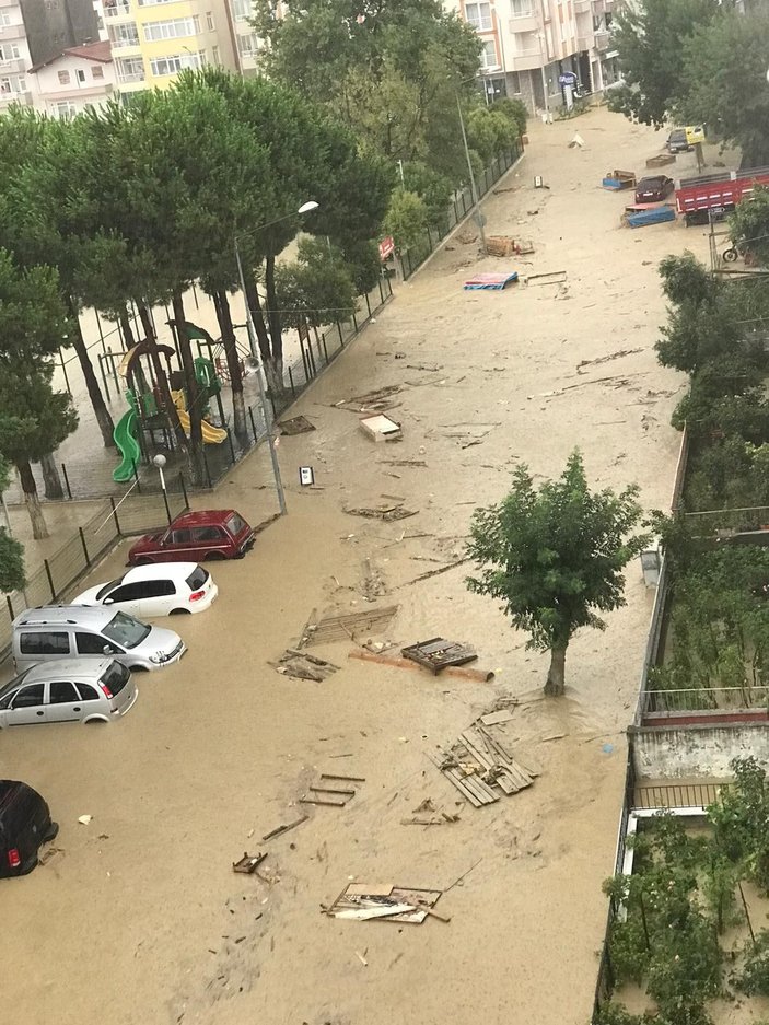 Sinop ve Samsun'da sağanak sele neden oldu; vatandaşlar evlerinde mahsur kaldı -6