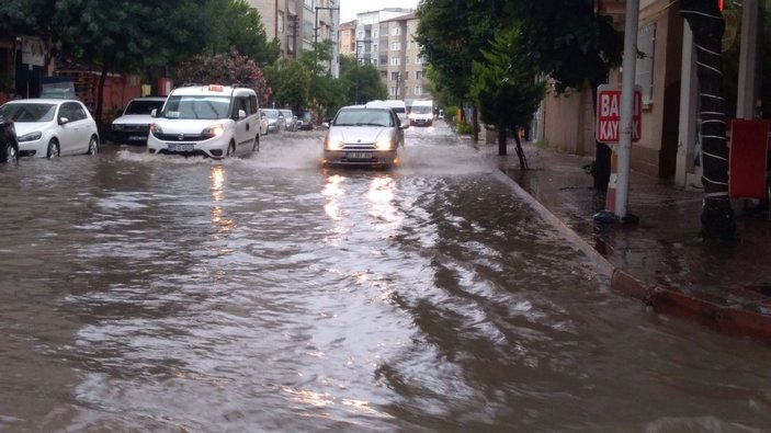 Sinop ve Samsun'da sağanak sele neden oldu; vatandaşlar evlerinde mahsur kaldı -10