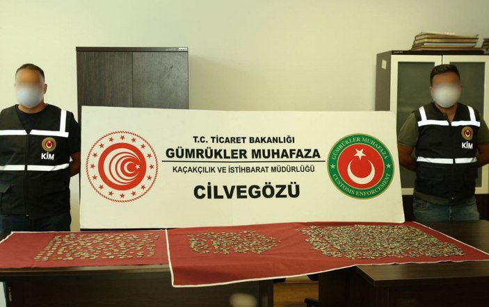 Cilvegözü Gümrük Kapısı'nda, TIR'da 2 bin 533 sikke ele geçirildi -4