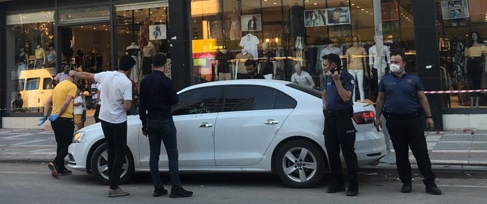 Otomobile ateş açıldı; baba öldü, oğlu yaralandı -1