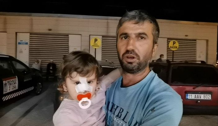 2 yaşındaki Zeliha'ya saldıran köpeğin sahibi aranıyor -1