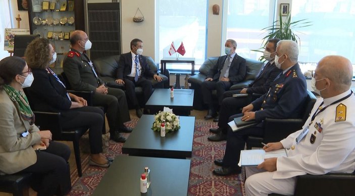 Bakan Akar, KKTC Dışişleri Bakanı Ertuğruloğlu ile görüştü -2