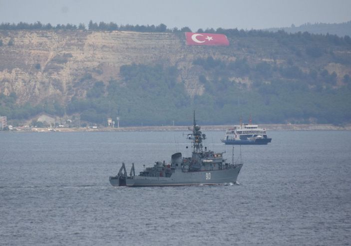 d Rus mayın tarama gemisi, Çanakkale Boğazı'ndan geçti -4