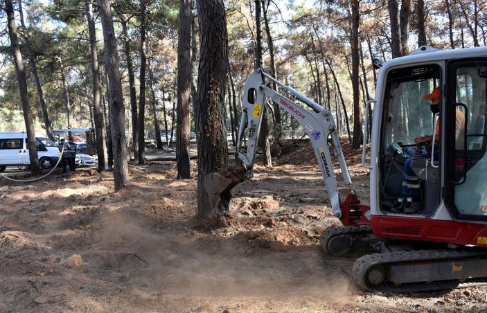 Marmaris'te polisten yanan ormanı yeşertmek için çalışma -5