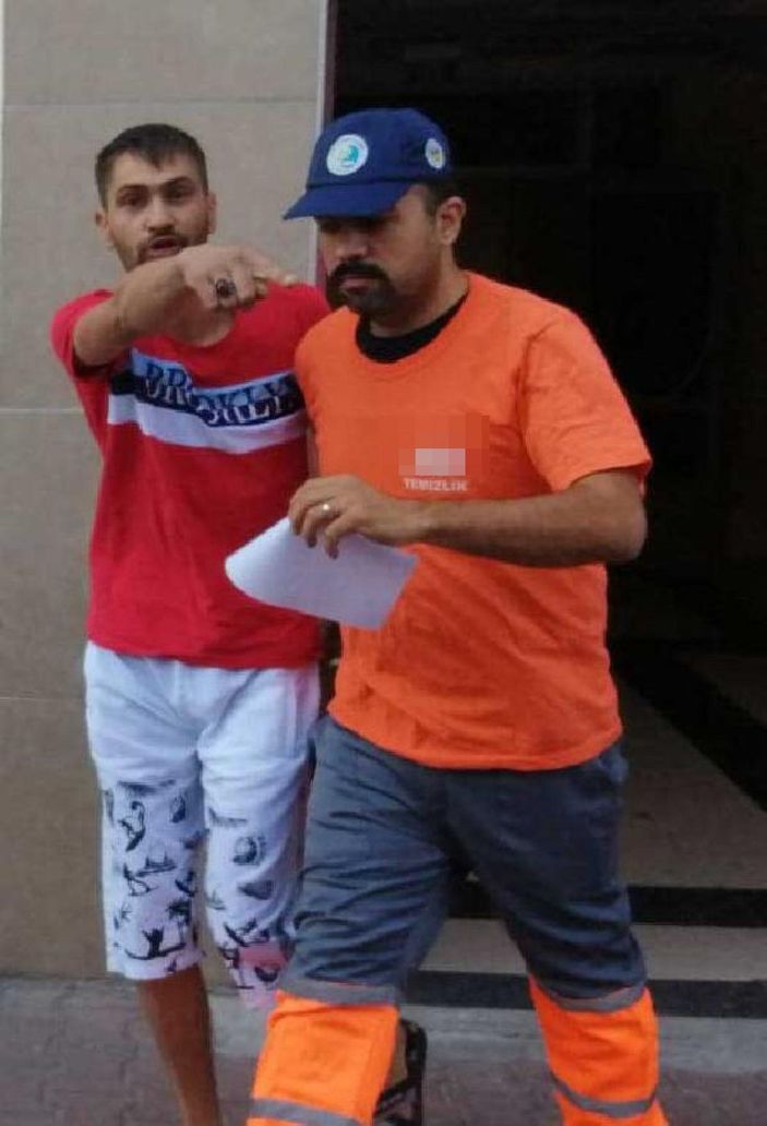 10 yıl hapisle aranan hükümlüyü temizlik görevlisi kıyafetli polis yakaladı  -2