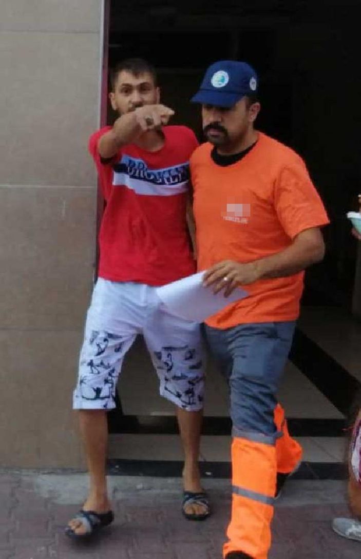 10 yıl hapisle aranan hükümlüyü temizlik görevlisi kıyafetli polis yakaladı  -3