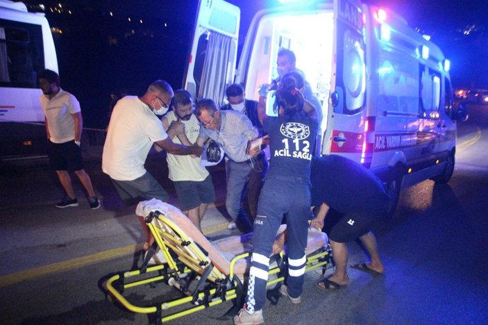 Muğla'da motosiklet ile yolcu minibüsü çarpıştı: 1 ölü 1 yaralı