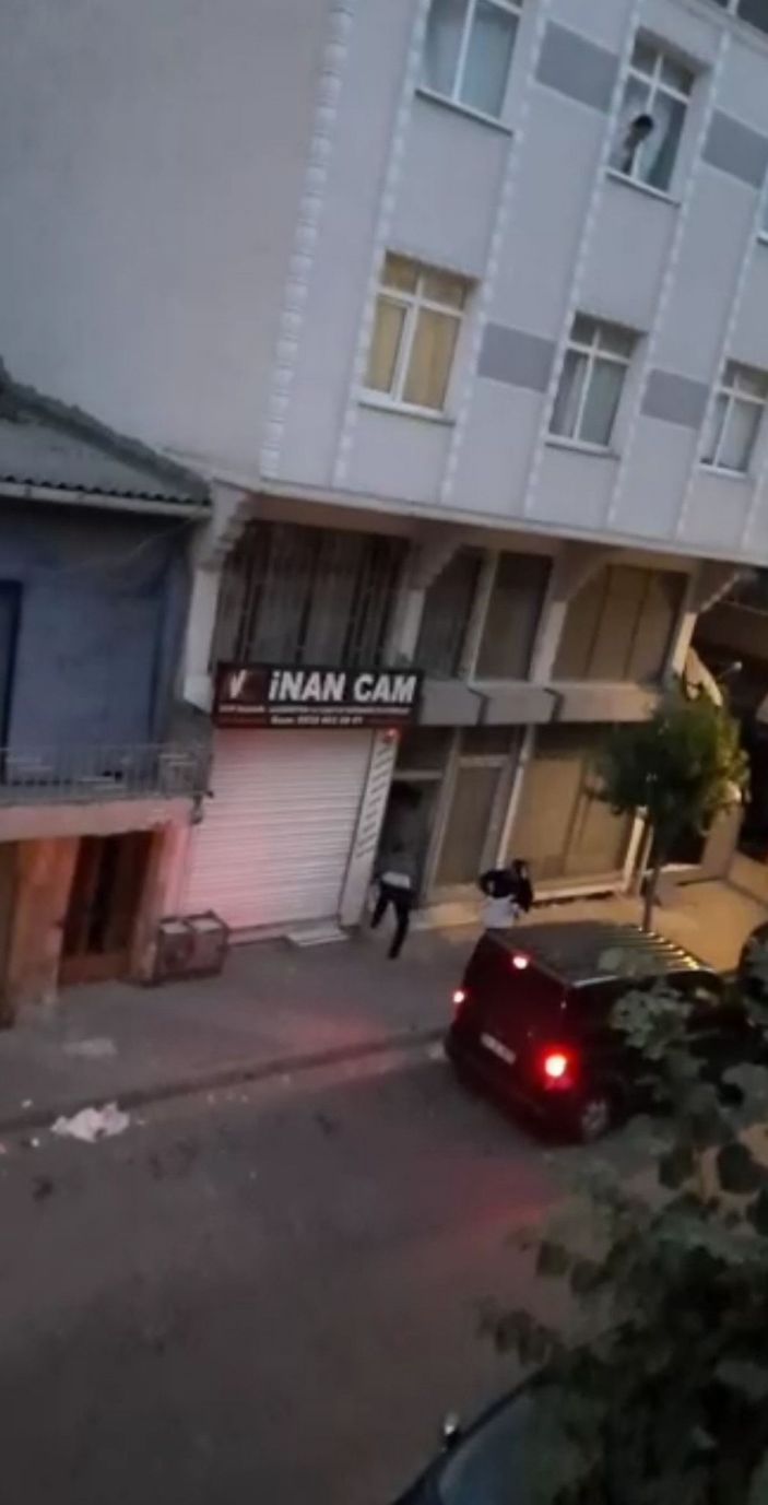 Güngören'de 1,5 ton bakır çalan hırsızların rahatlığı pes dedirtti; o anlar kamerada -2