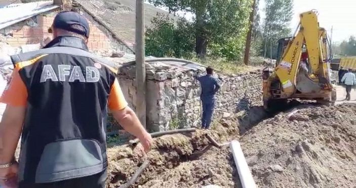 Kars'ta selden etkilenen köylerde hasar tespiti başladı -1