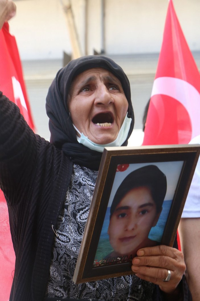 HDP önünde eylem yapan baba: Kızım polis olacaktı, hayalini yıktılar -4